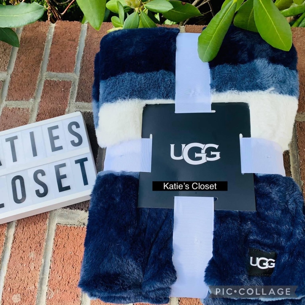 NWT UGG BLANKET - Picture 3 of 6